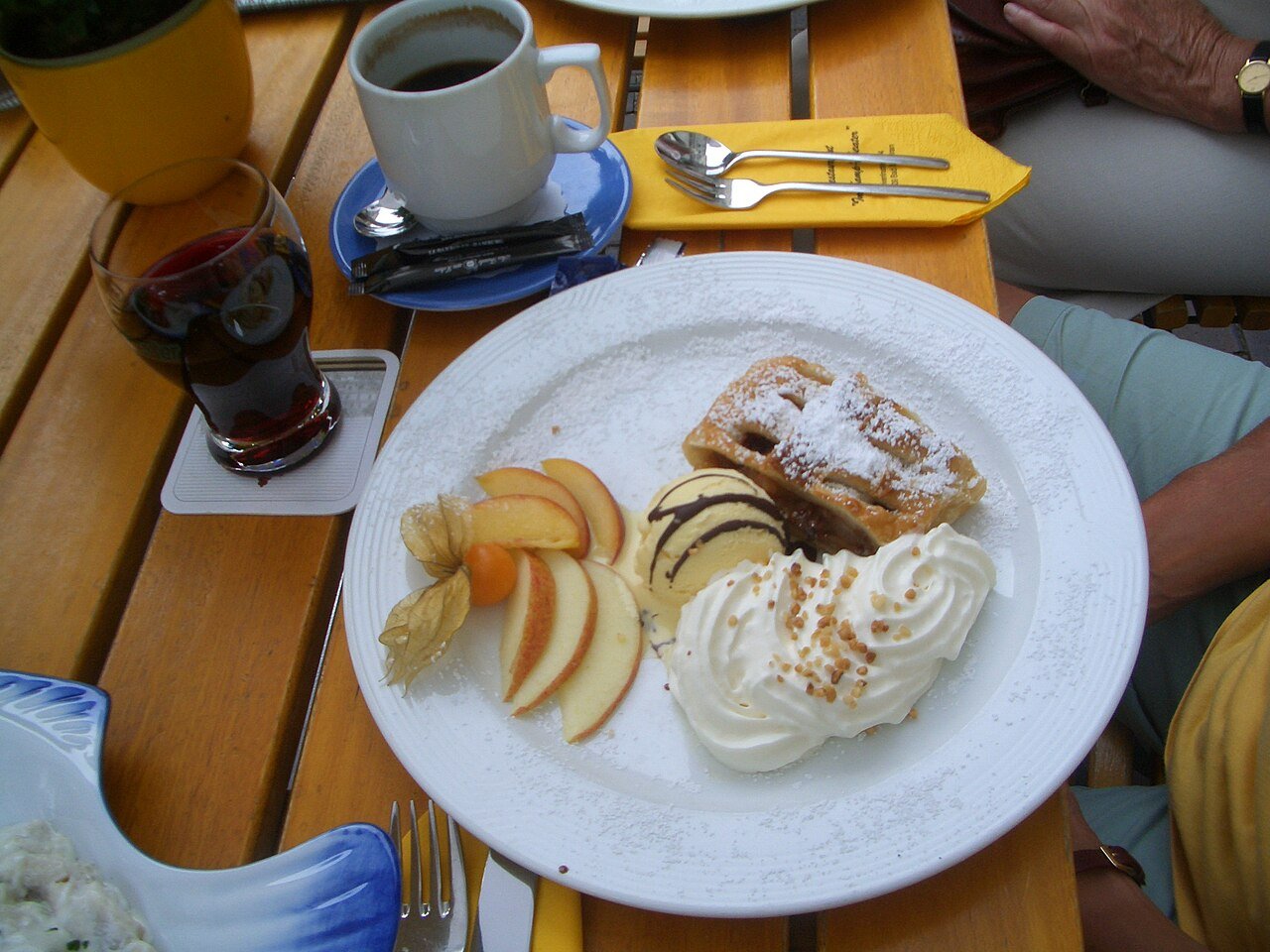 Apfelstrudel